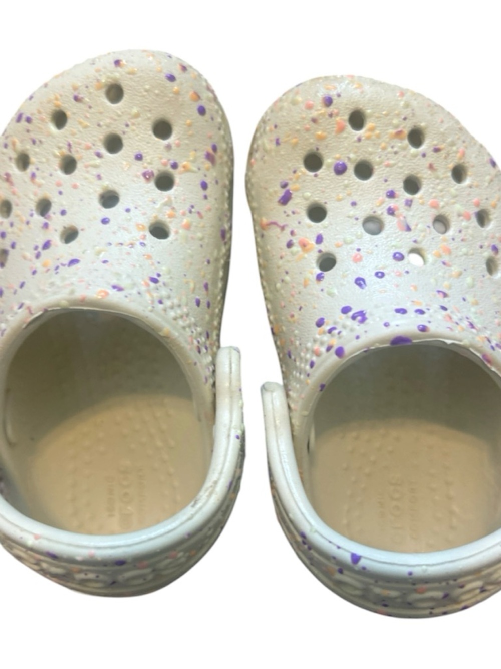 CROCS Kids White Clog Sandals with Purple & Peach Splatter Glow in the Dark C4